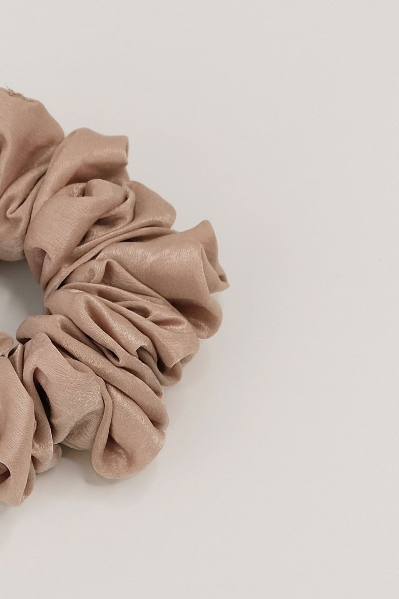 Stone Scrunchie Ecru 12cm - TURBRAND